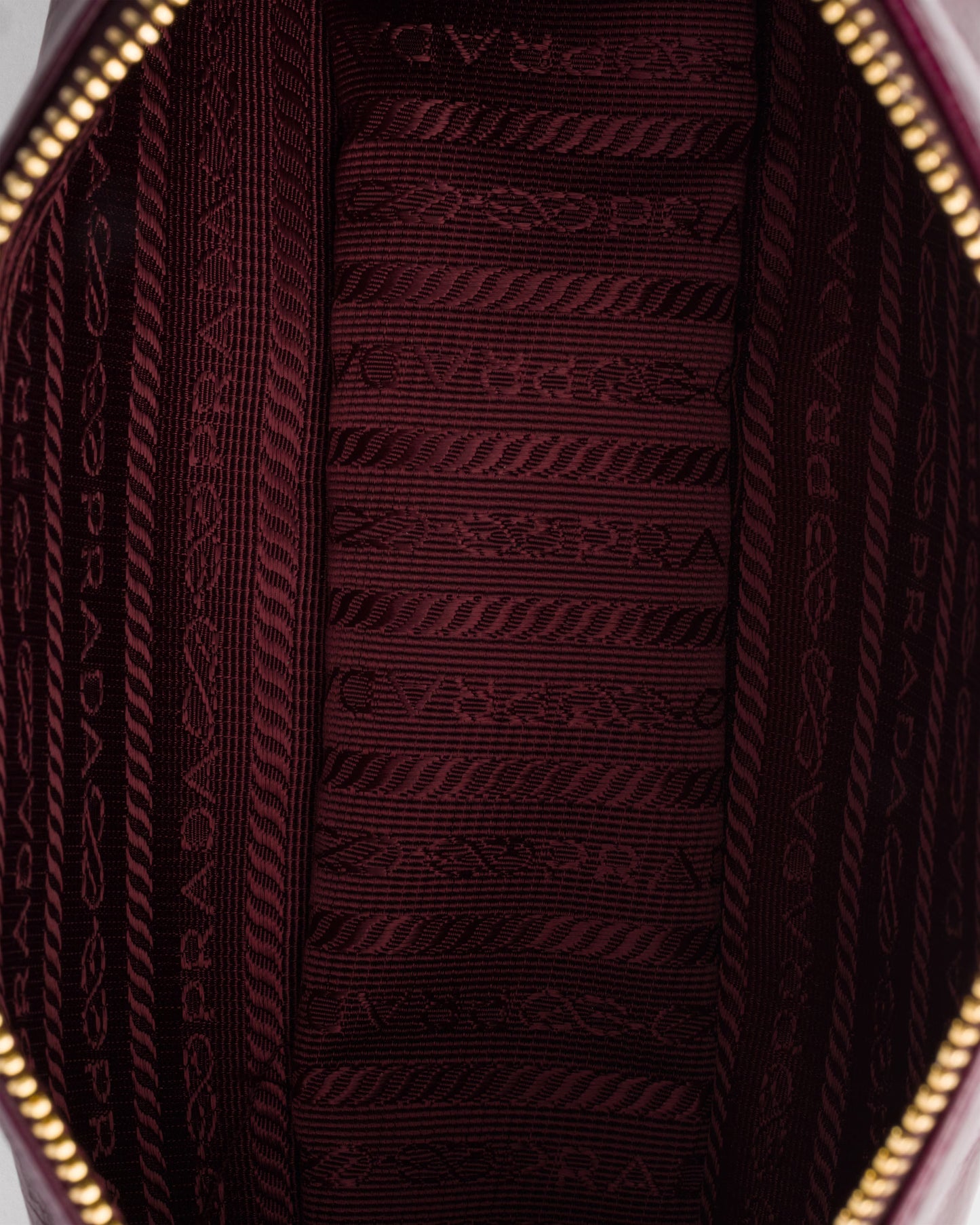 Prada Re-Edition 2002 medium leather shoulder bag